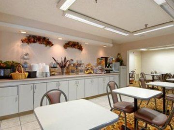 Super 8 By Wyndham Orlando Near Florida Mall Williamsburg Exteriér fotografie